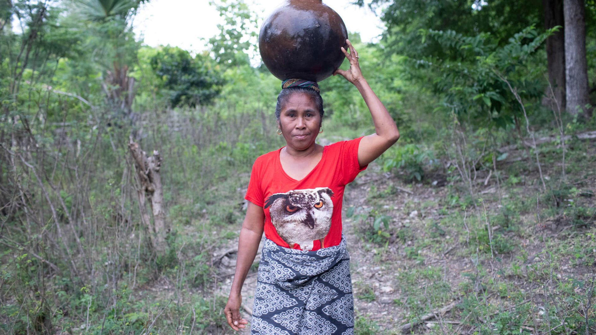 This photo is part of a photo series related to the CARE Netherlands ‘We Bend, We Do Not Break’ report that includes stories of resilient communities dealing with climate change and disaster. Find the full report here: https://www.carenederland.org/wp-content/uploads/2019/05/Bend-Not-Break-_compressed.pdf